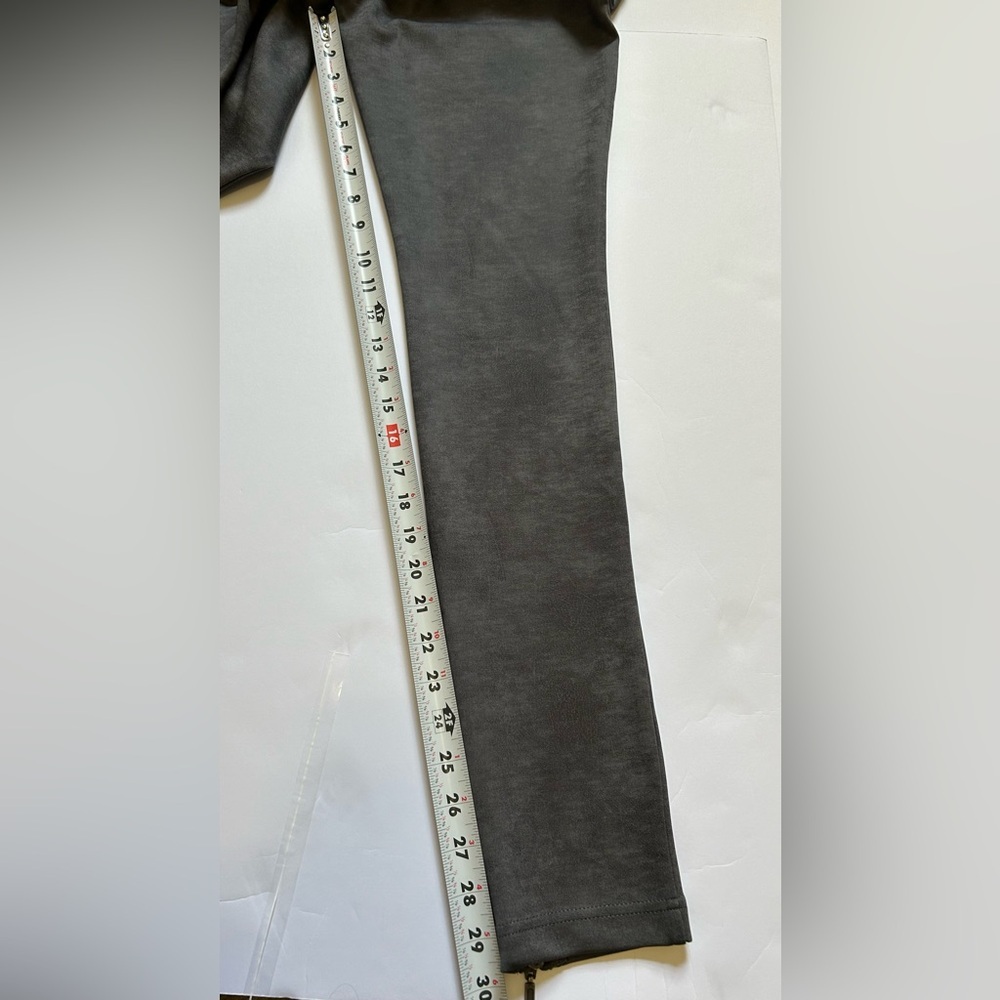 Free People Leggings Zipper Bottom Charcoal Gray 
Size S/P - Picture 10 of 10